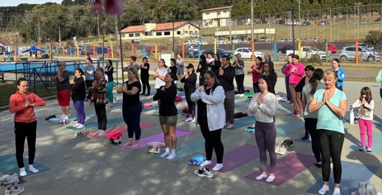 Projeto Yoga no Ecoparque completa um ano promovendo saúde, bem-estar e conexão com a natureza