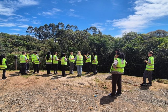 Jovens do Programa #ATUAÇÃO conhecem o funcionamento do Aterro Sanitário